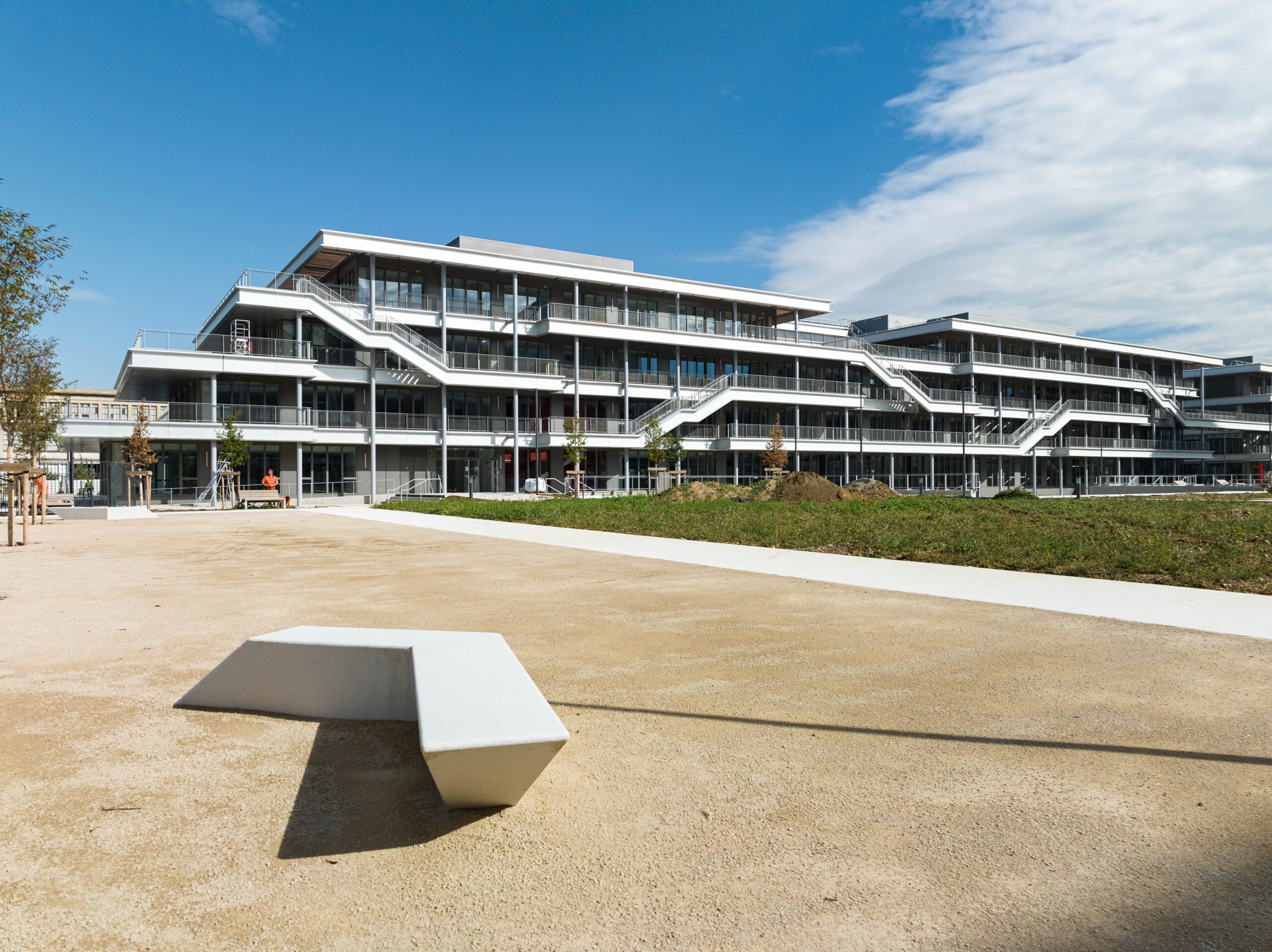 Altarea remet les clés du nouveau campus d’emlyon business school - Altarea